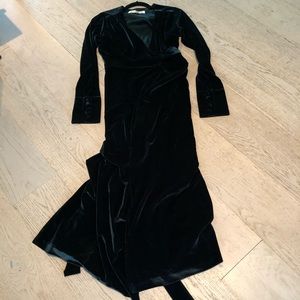 Isabelle Quinn Green Velvet Maxi Dress